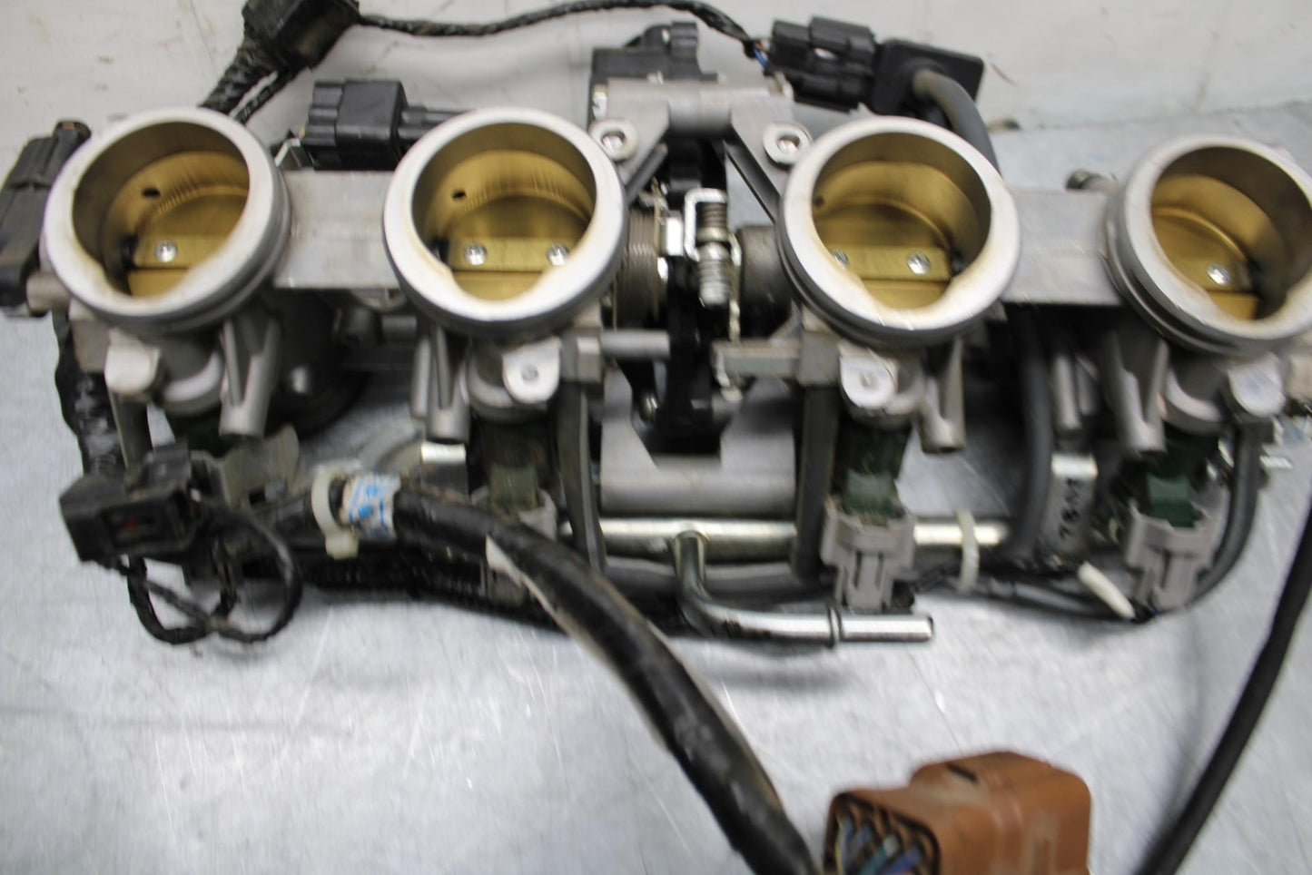 07-08 KAWASAKI CONCOURS 1400 ABS MAIN FUEL INJECTORS / THROTTLE BODIES BB449