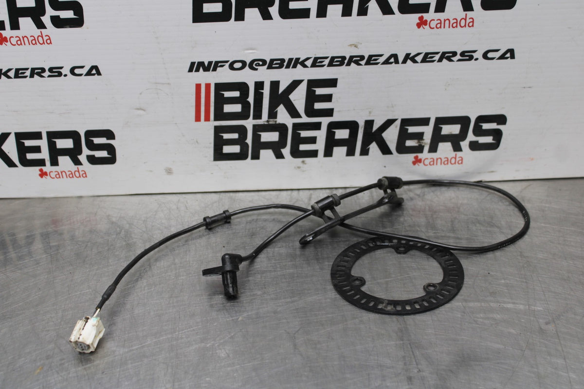 23 YAMAHA YZF R3 FRONT ABS BRAKE SENSOR & RING BB806