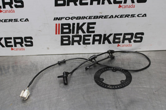 23 YAMAHA YZF R3 FRONT ABS BRAKE SENSOR & RING BB806