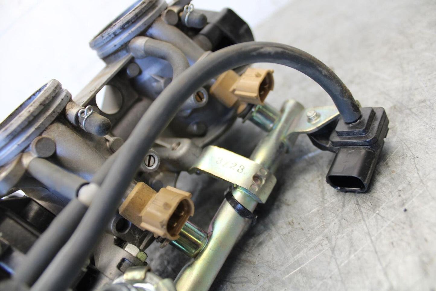 08-16 YAMAHA YZF R6 MAIN FUEL INJECTORS / THROTTLE BODIES BB431