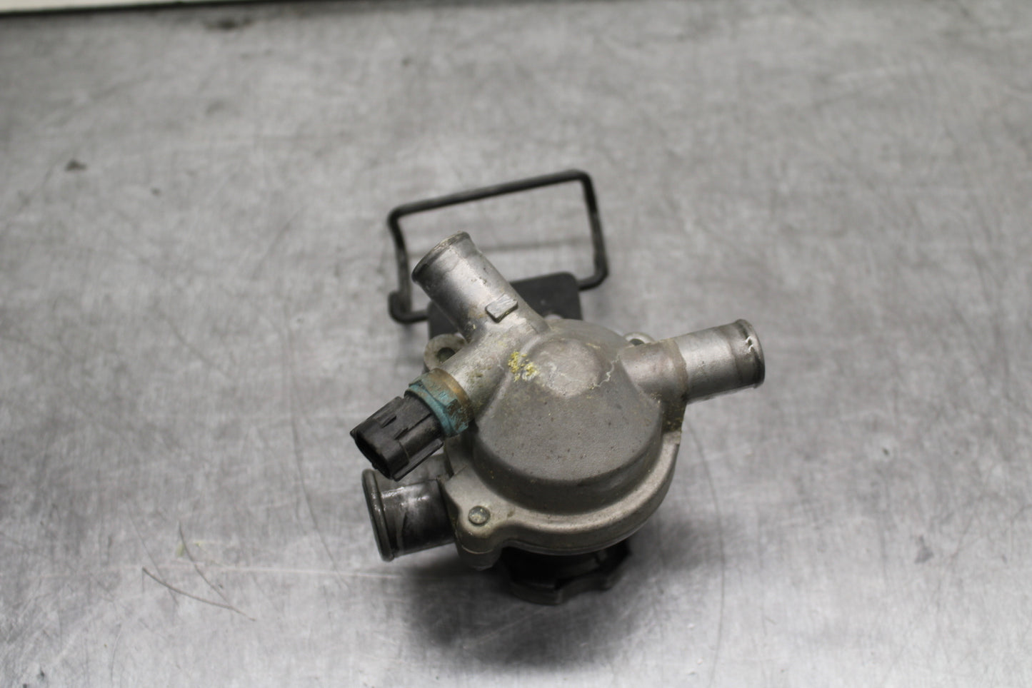 03-08 KAWASAKI VULCAN 1600 THERMOSTAT W HOUSING ASSEMBLY BB754