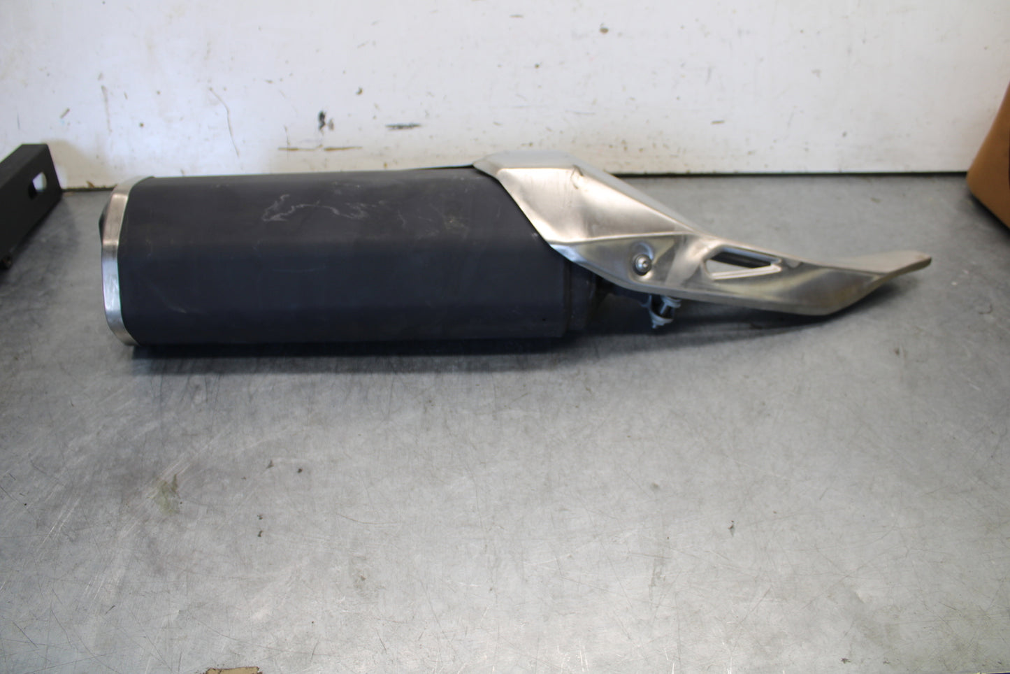 18-23 KAWASAKI NINJA 400 EXHAUST PIPE MUFFLER SLIP ON CAN SILENCER BB660