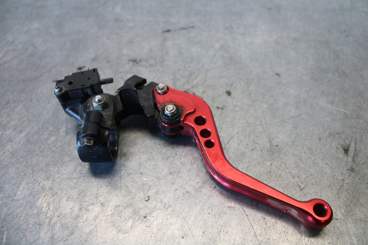 03-04 HONDA CBR600RR CLUTCH PERCH MOUNT WITH LEVER BB661