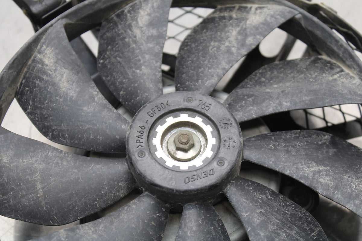 11 SUZUKI GSXR1000 ENGINE RADIATOR COOLING FAN BB142