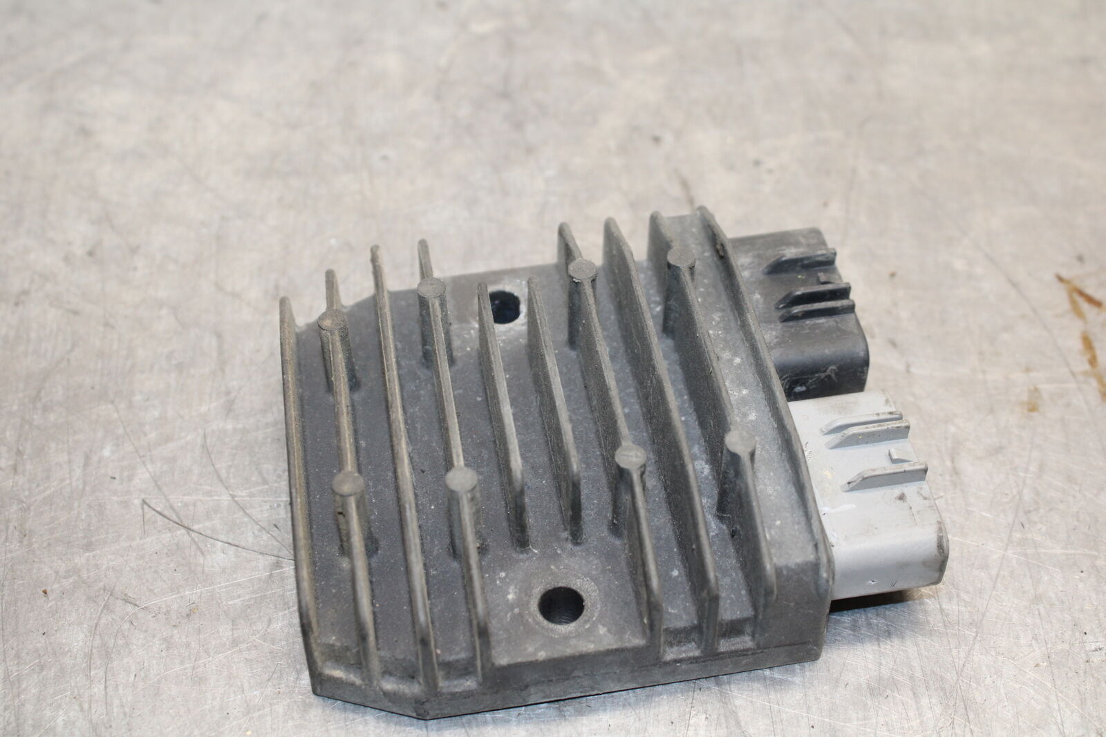 06-07 KAWASAKI NINJA ZX10R RECTIFIER VOLTAGE REGULATOR BB115