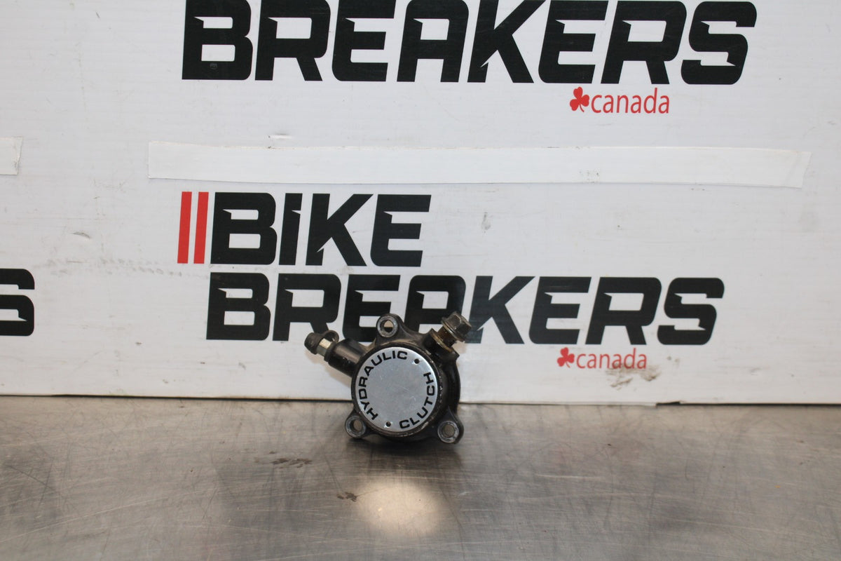 84 HONDA INTERCEPTOR 1000 VF1000F CLUTCH SLAVE PISTON CYLINDER BB878