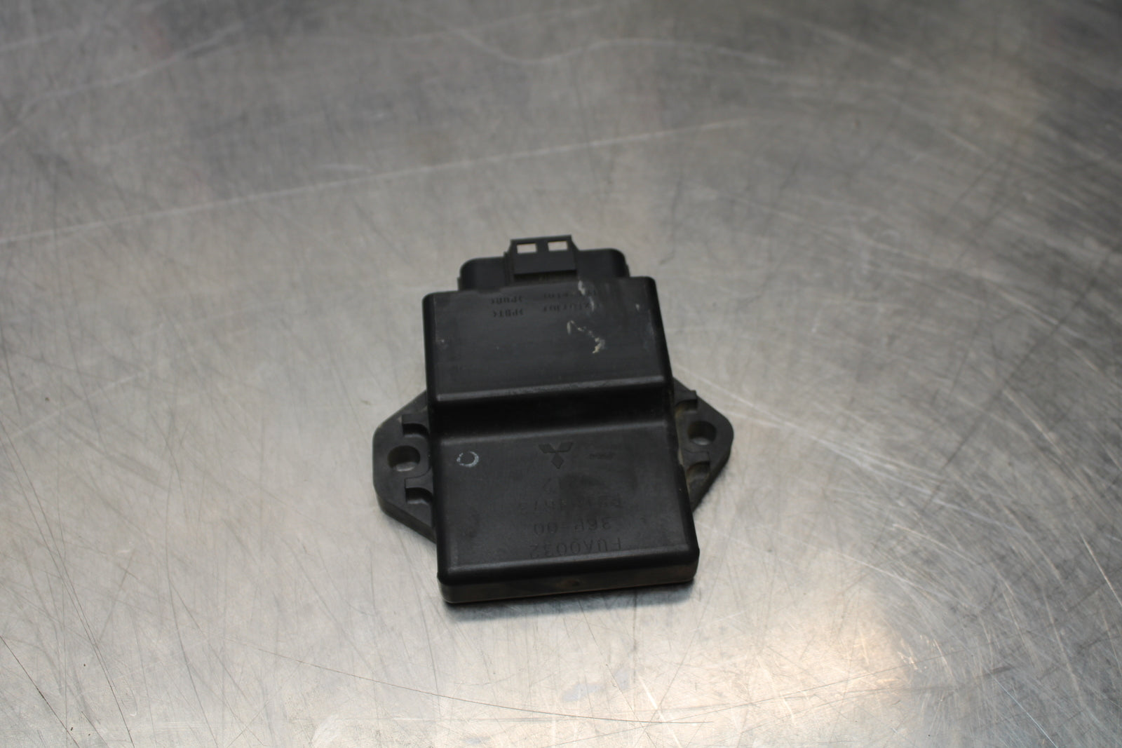 09-15 YAMAHA FZ6R ECU COMPUTER CONTROLLER UNIT BLACK BOX ECM CDI BB161