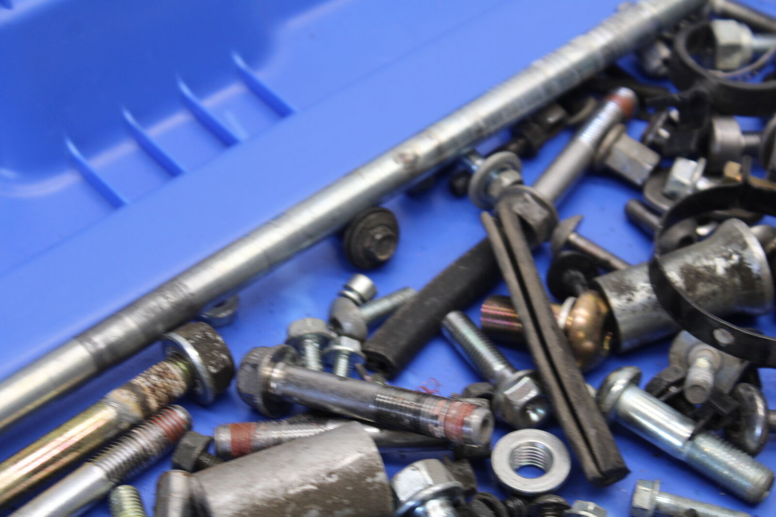 05-06 HONDA CBR600RR BOLTS HARDWARE BB655