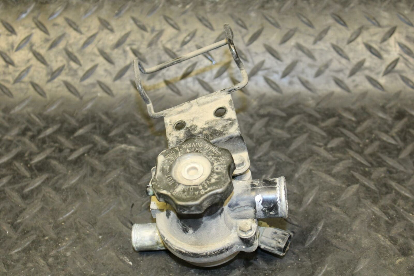 03-08 KAWASAKI VULCAN 1600 THERMOSTAT HOUSING BB193