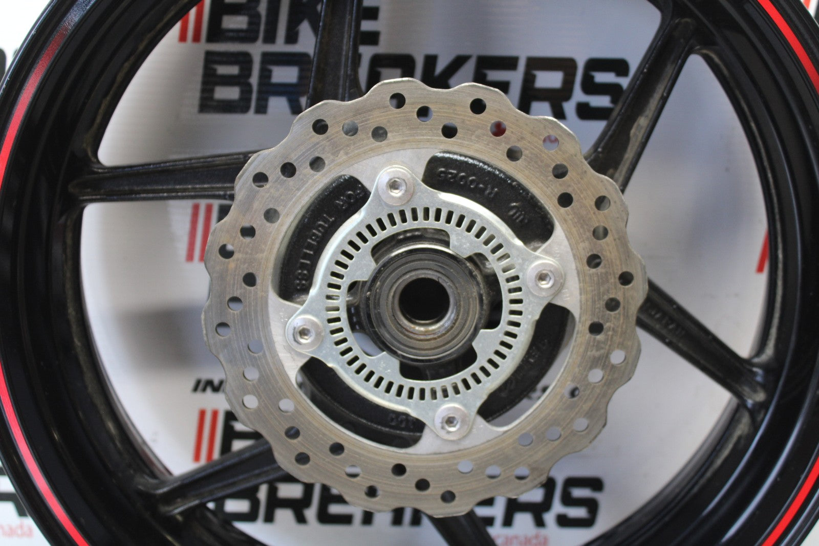 21-23 KAWASAKI NINJA ZX6R REAR WHEEL BACK RIM & ROTOR BB179