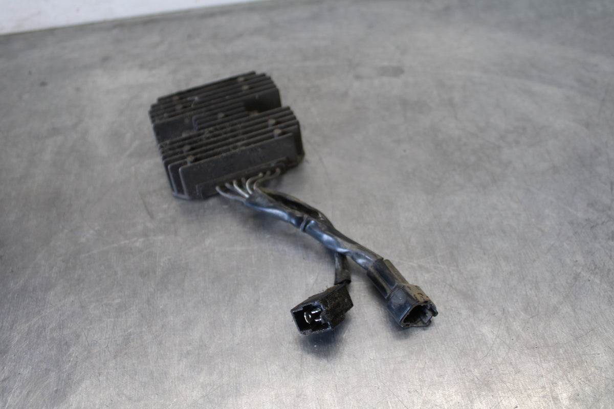 04 SUZUKI INTRUDER 800 RECTIFIER VOLTAGE REGULATOR BB758