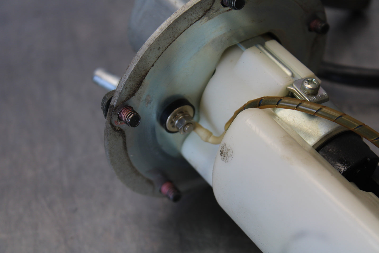 03-06 KAWASAKI Z1000 FUEL PUMP GAS PETROL SENDER UNIT BB164