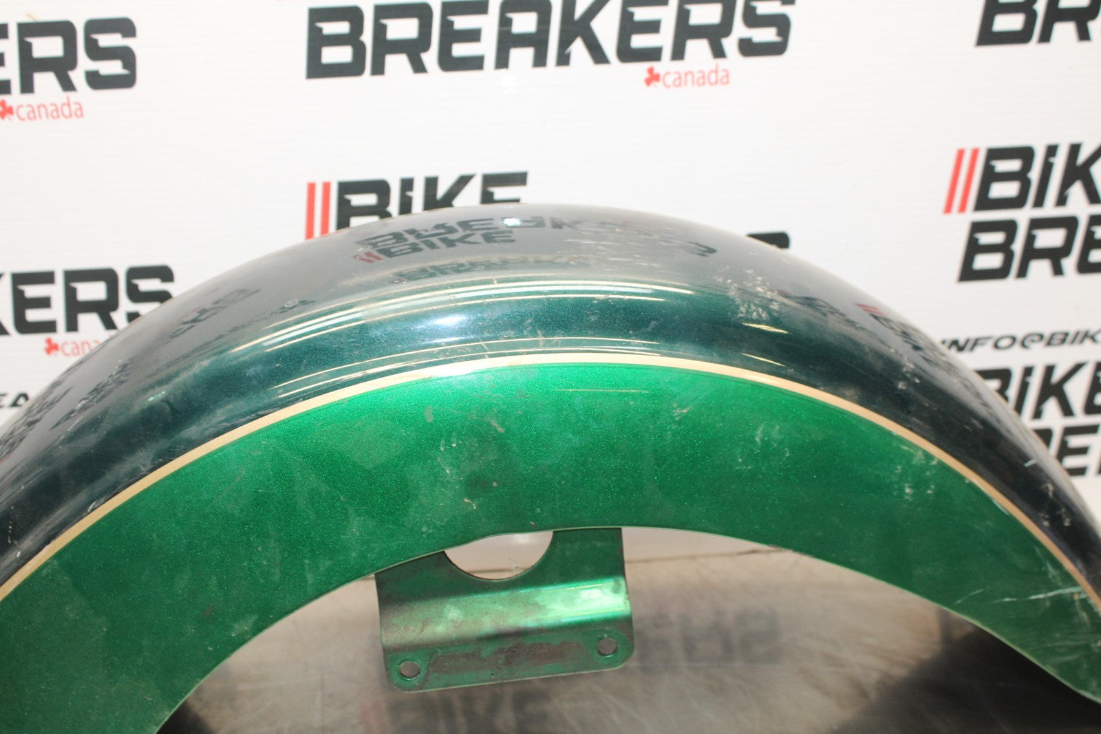 03-08 KAWASAKI VULCAN 1600 FRONT WHEEL FENDER BB196