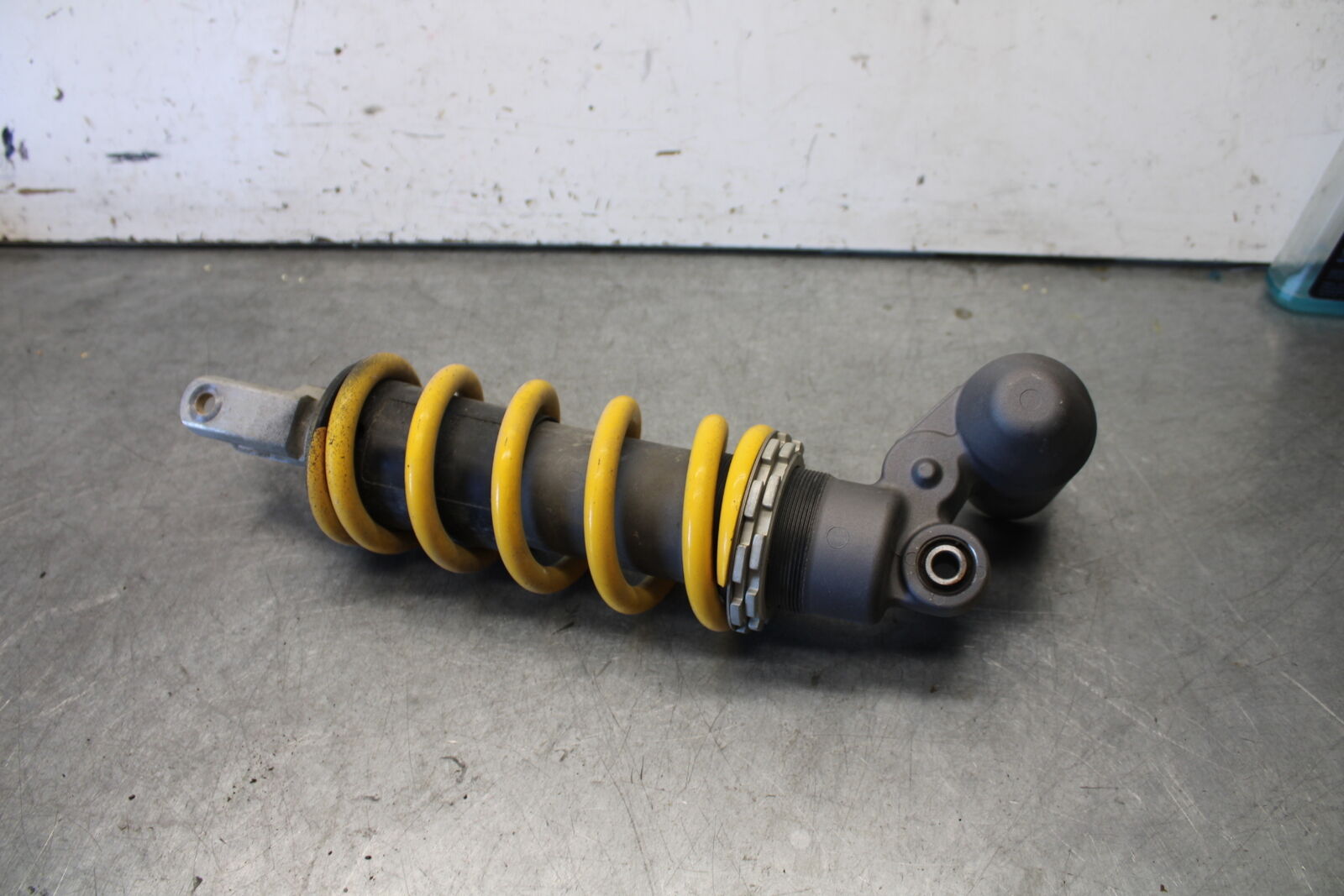 05-06 SUZUKI GSXR1000 REAR BACK SHOCK ABSORBER SUSPENSION 62100-41G00-163 BB663