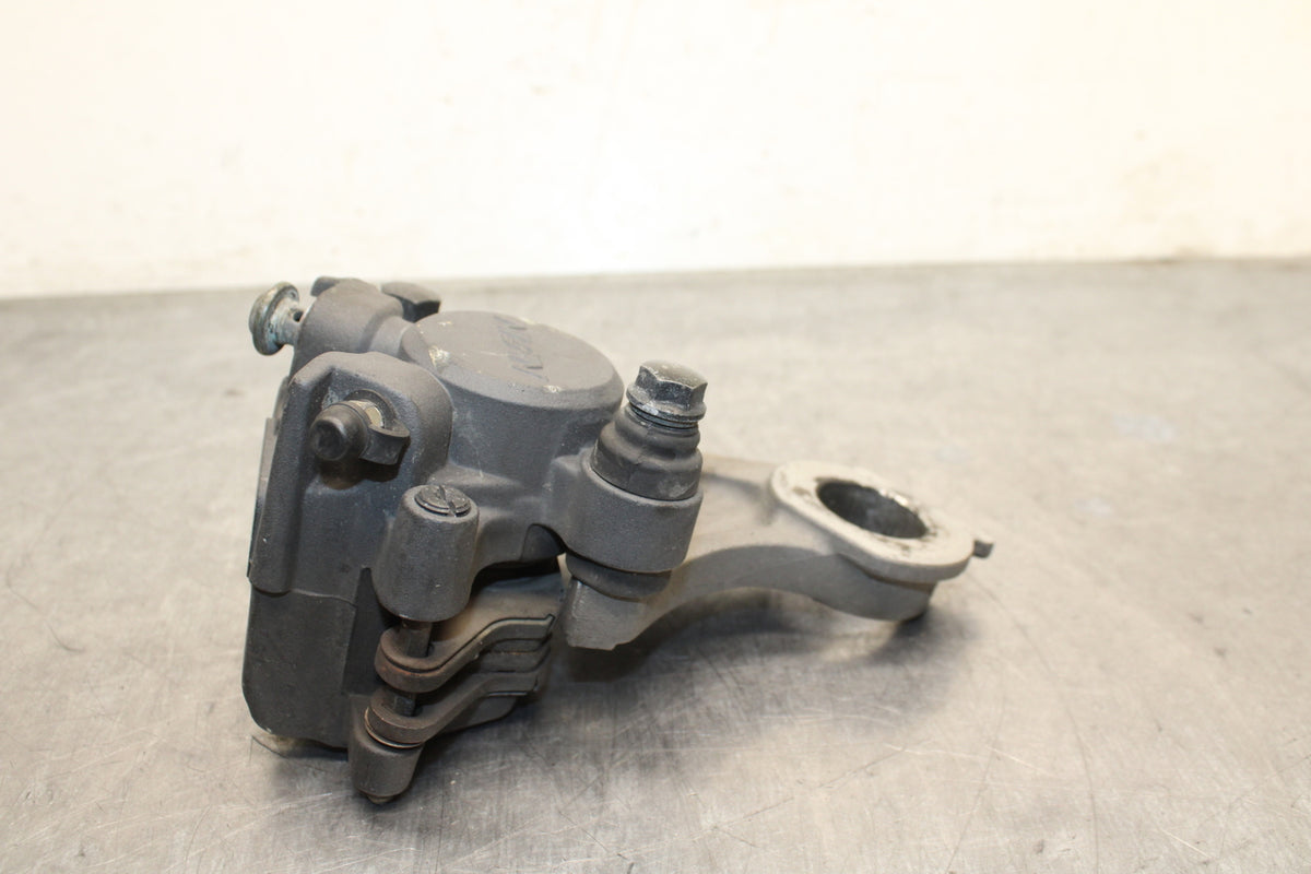 04-05 YAMAHA YZF R1 REAR BACK BRAKE CALIPER W MOUNT BRACKET BB131