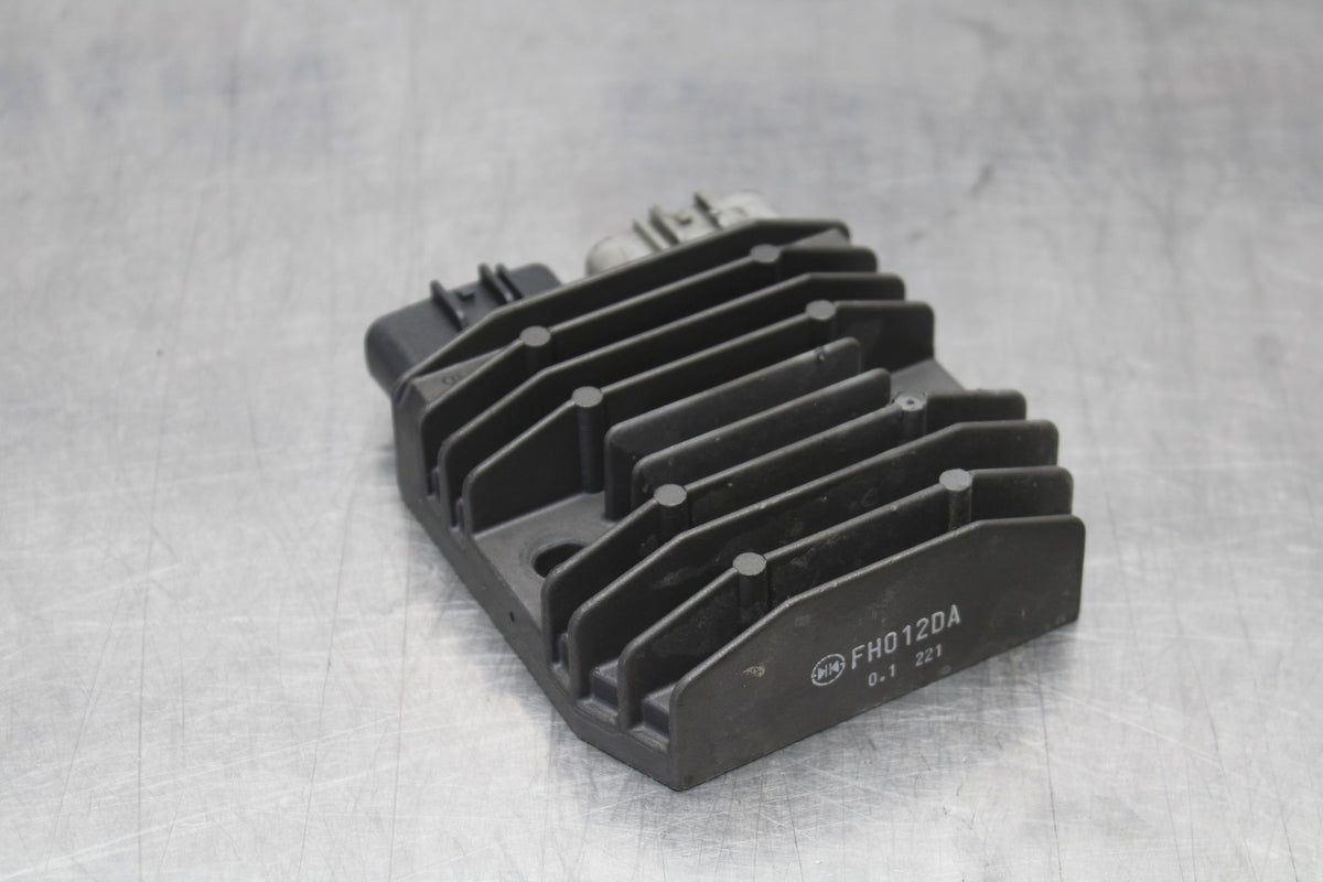 12-14 BMW S1000RR RECTIFIER VOLTAGE REGULATOR BB204