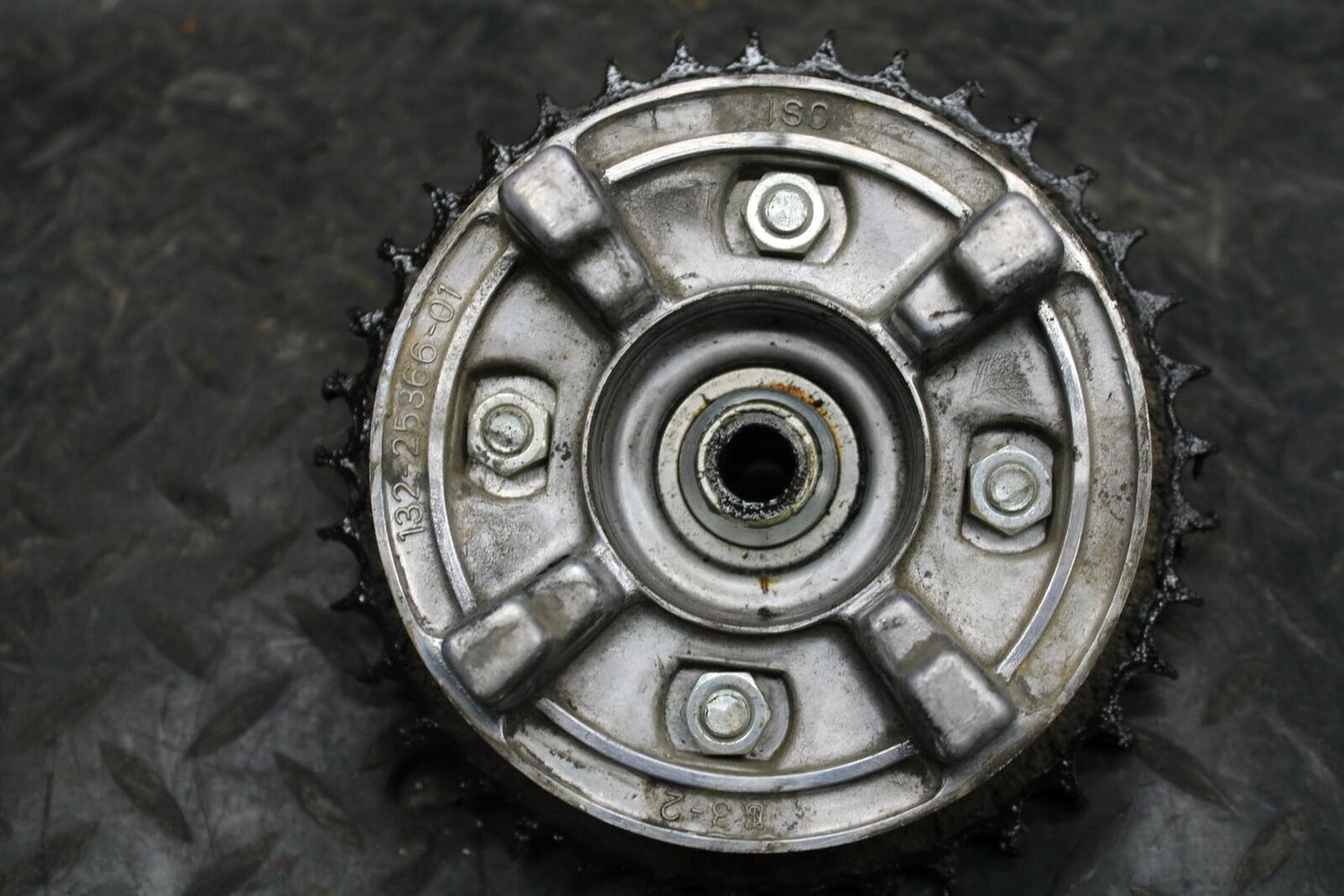 71 YAMAHA L5 REAR BACK WHEEL RIM HUB BB230