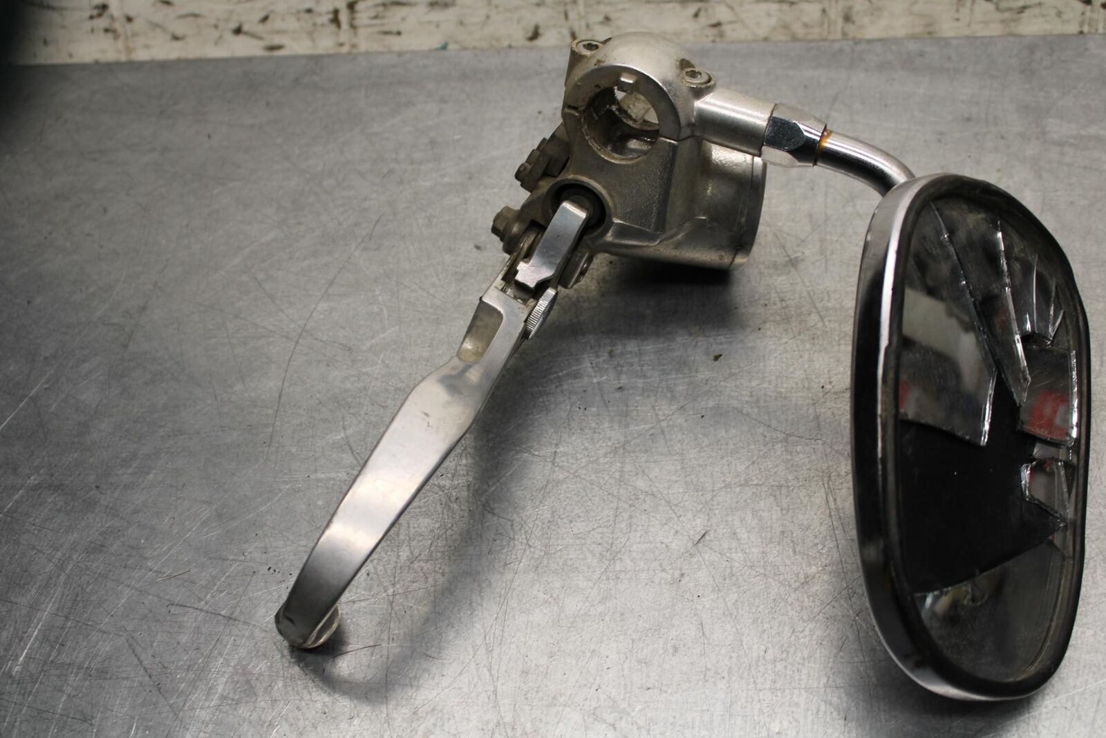 2005 Kawasaki Vulcan 1500 VN1500N FRONT BRAKE MASTER FLUID RESERVOIR BB576