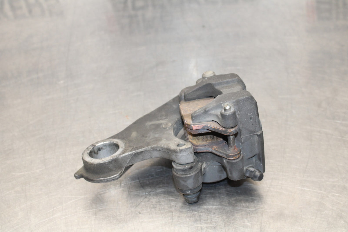 07-08 YAMAHA YZF R1 REAR BACK BRAKE CALIPER W MOUNT BRACKET BB771