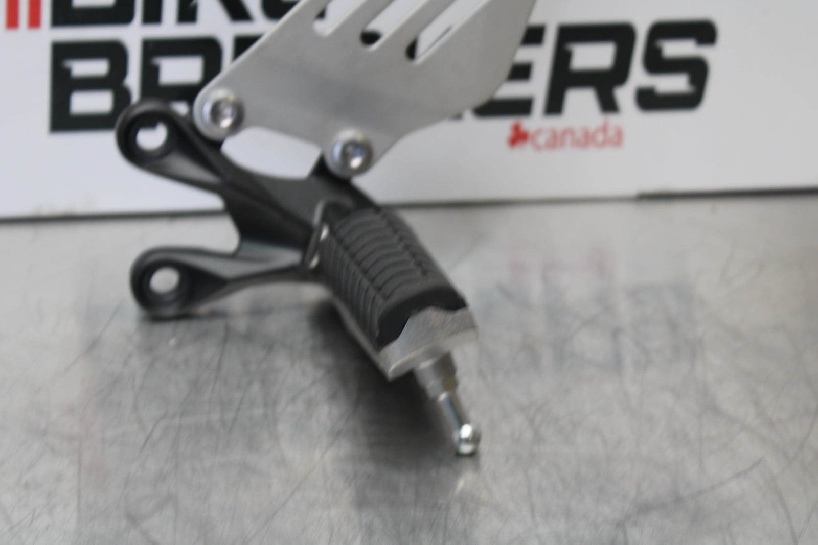 23-24 KAWASAKI NINJA ZX14R NEW!!! LEFT REARSET REAR SET DRIVER FOOT PEG BB153