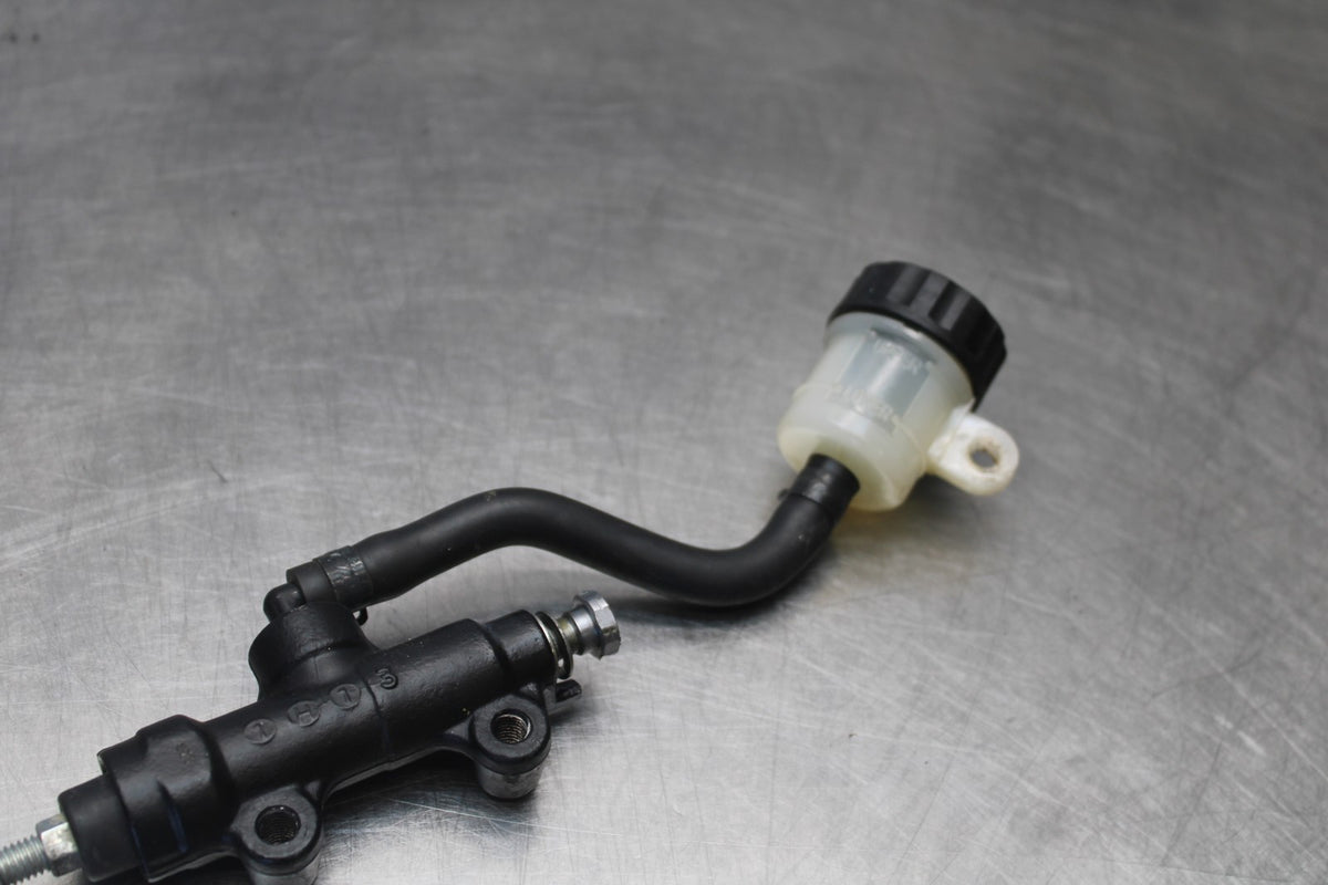 12 TRIUMPH STREET TRIPLE R REAR BACK BRAKE MASTER CYLINDER W RESERVOIR BB914