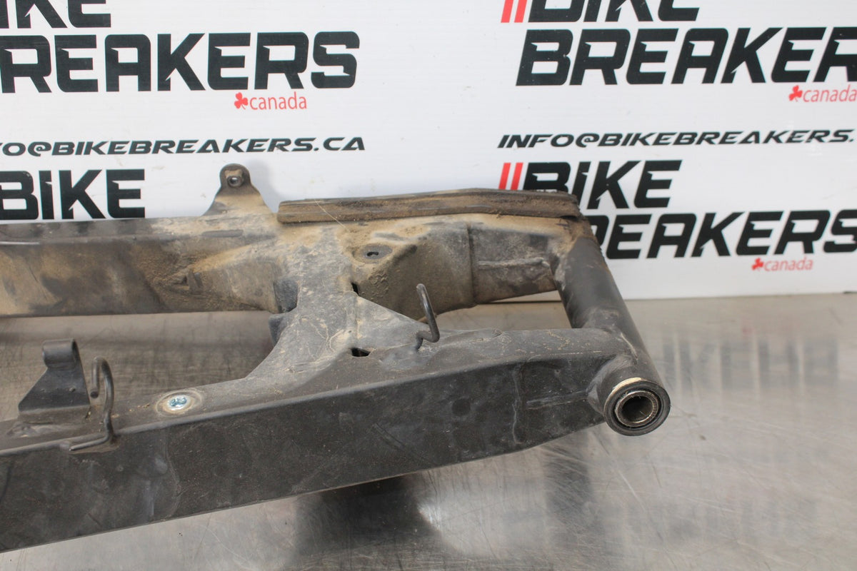 13-17 KAWASAKI NINJA 300 EX300 ABS REAR SWINGARM BACK SUSPENSION SWING ARM BB189