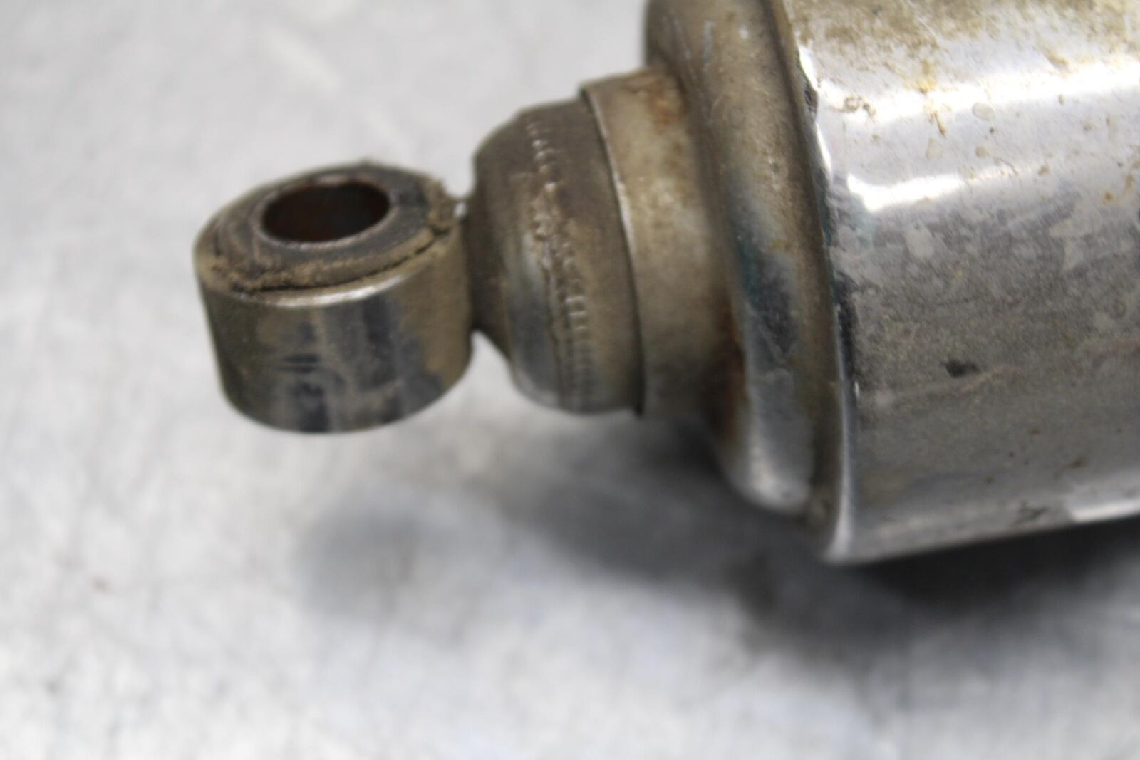 2005 Kawasaki Vulcan 1500 VN REAR BACK SHOCK ABSORBER PAIR 45014-0088 BB576