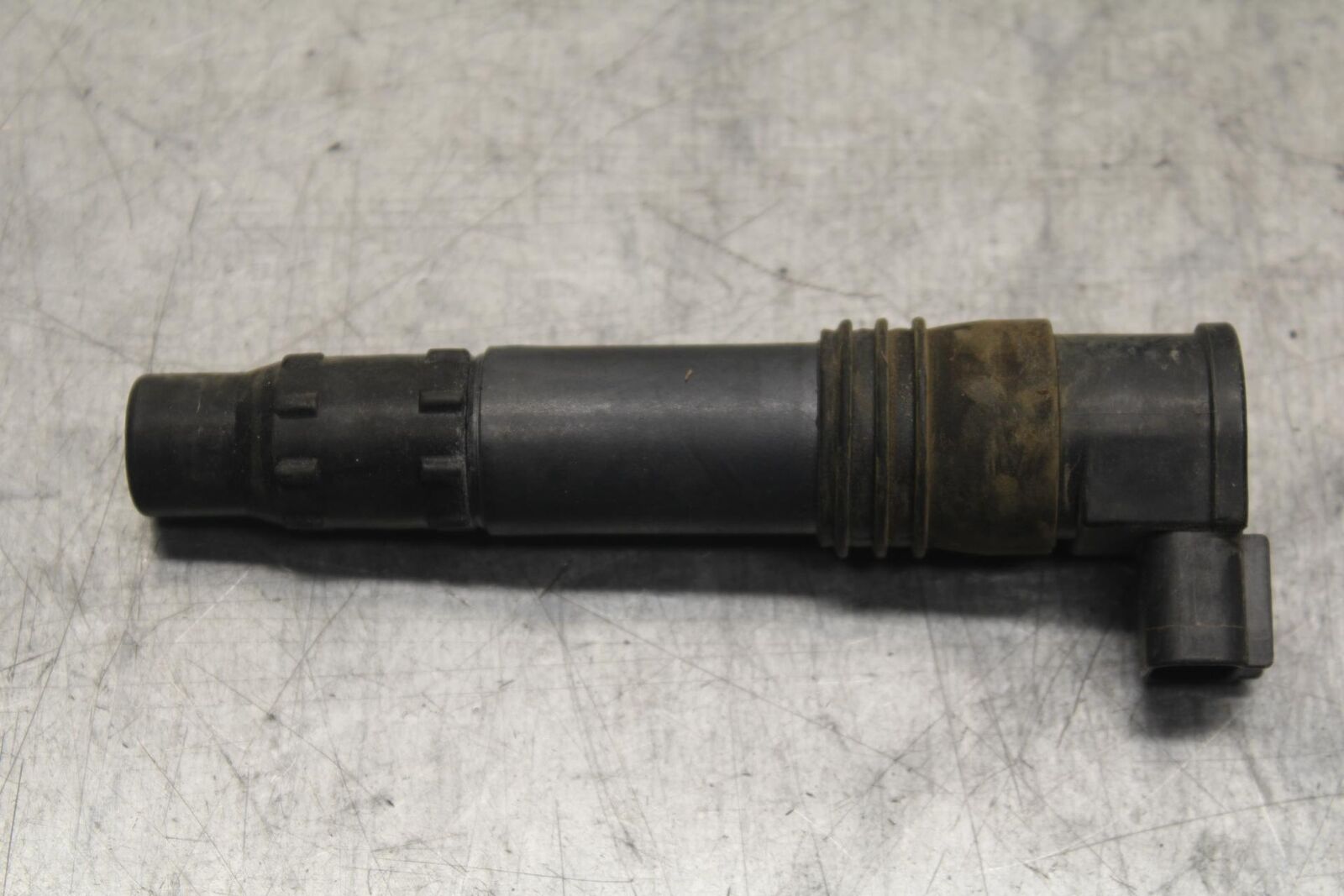 04-05 SUZUKI GSXR750 IGNITION COILS COIL SPARK PLUG CAPS 33410-35F10 BB81