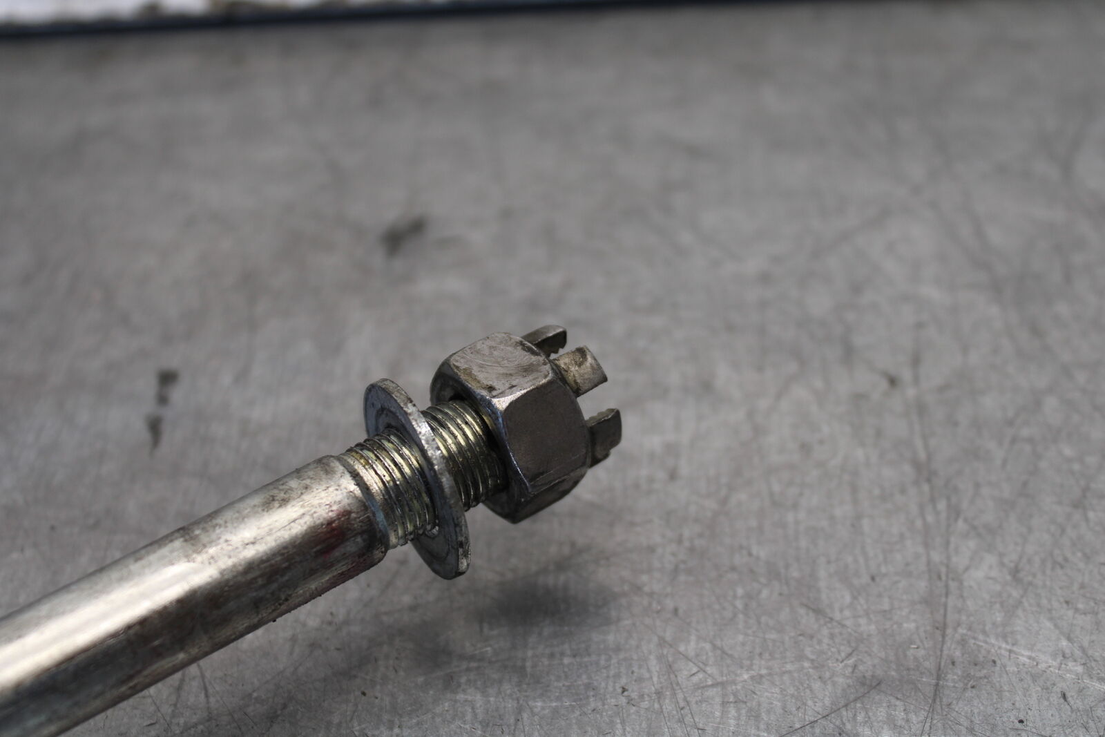 19-22 KAWASAKI Z400 REAR AXLE BACK WHEEL RIM PIVOT BOLT AXEL BB708