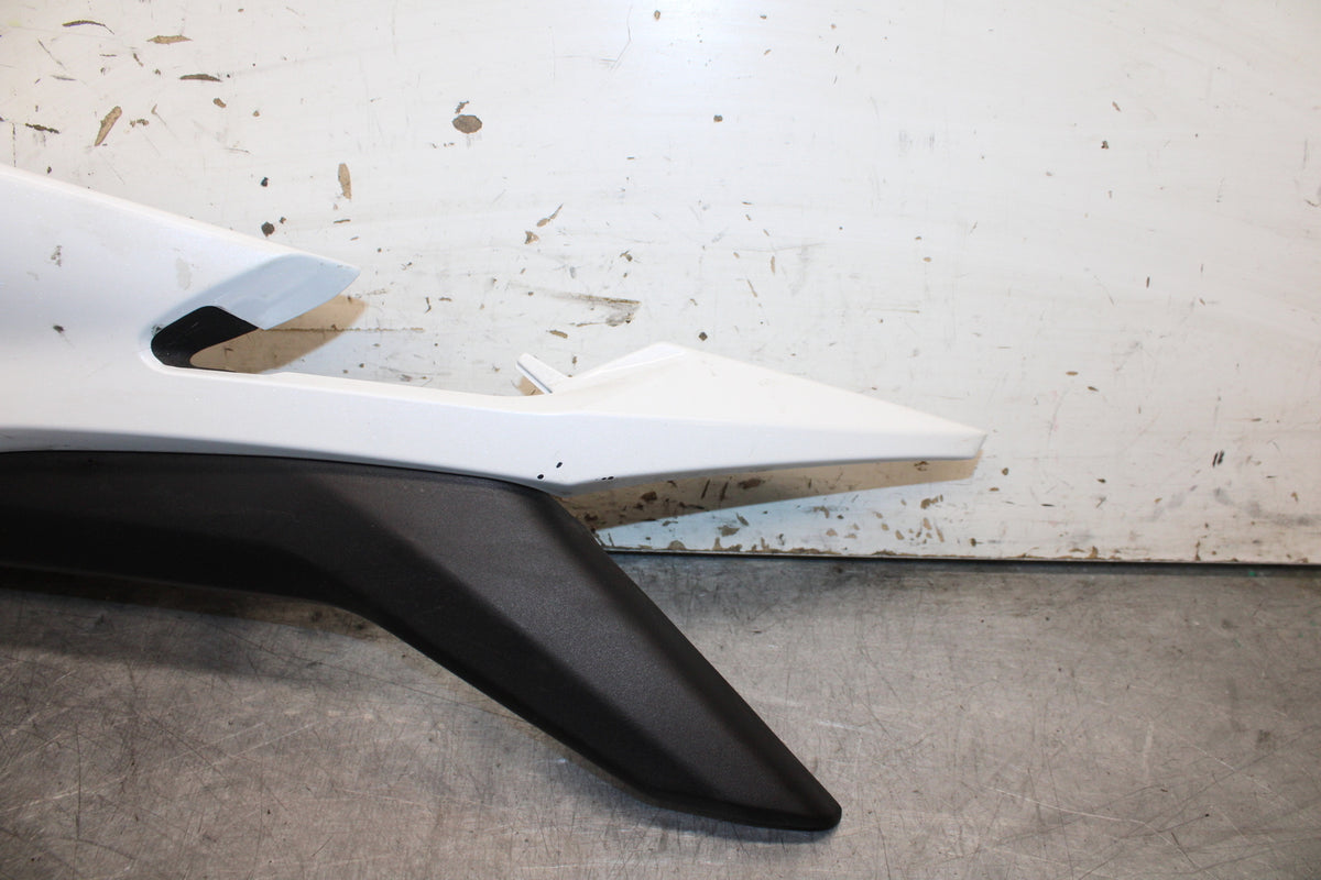15-16 HONDA CB300F LEFT REAR BACK TAIL FAIRING COWL SHROUD BB740