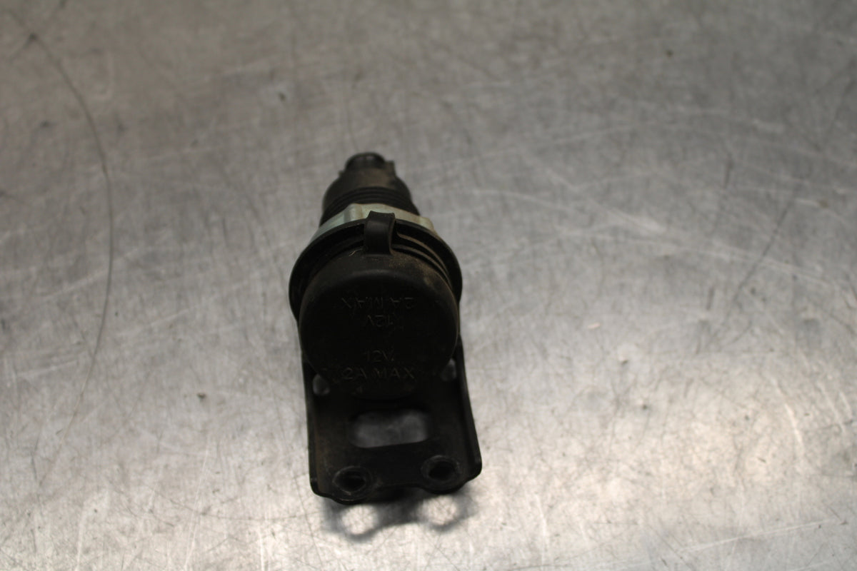 14 HONDA CTX1300A  POWER OUTLET BB732