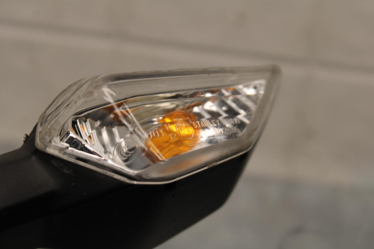 20 KAWASAKI Z400 ER400 ABS REAR LEFT RIGHT TURN SIGNALS LIGHT INDICATORS BB586