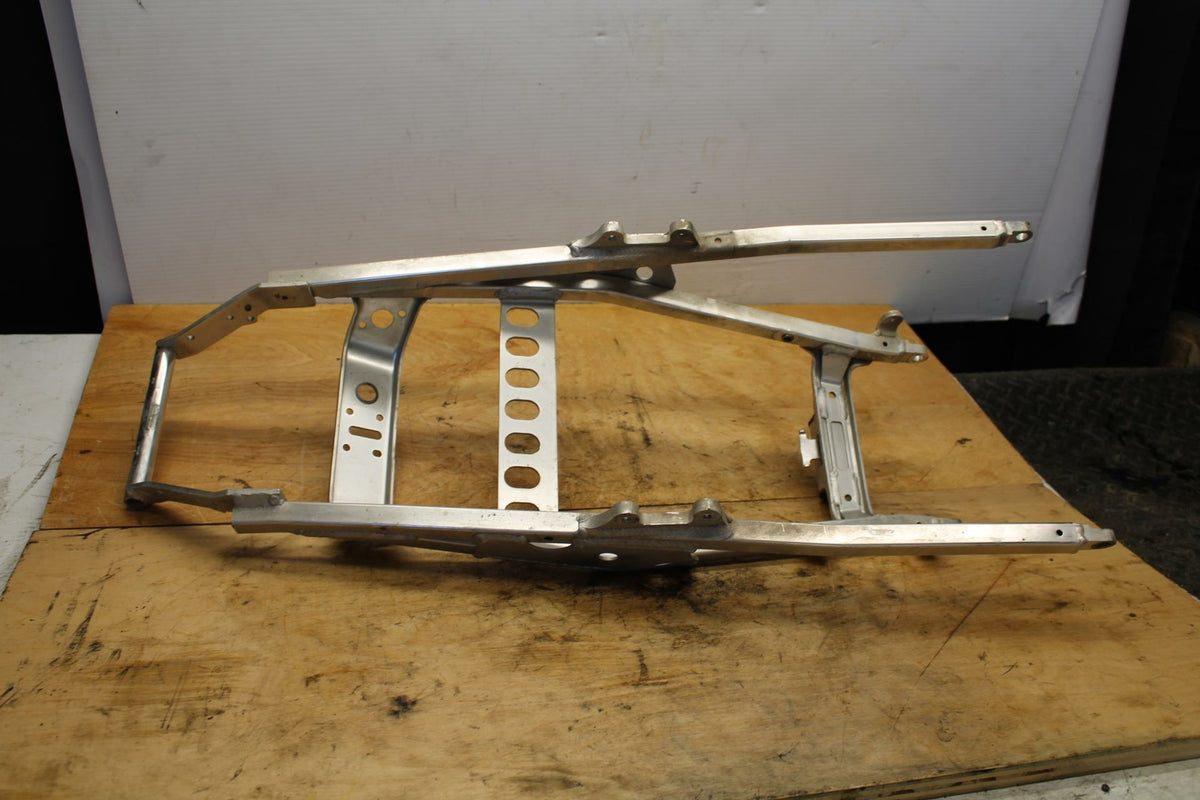 00-01 YAMAHA YZF R6 REAR SUBFRAME BACK SUB FRAME BB327