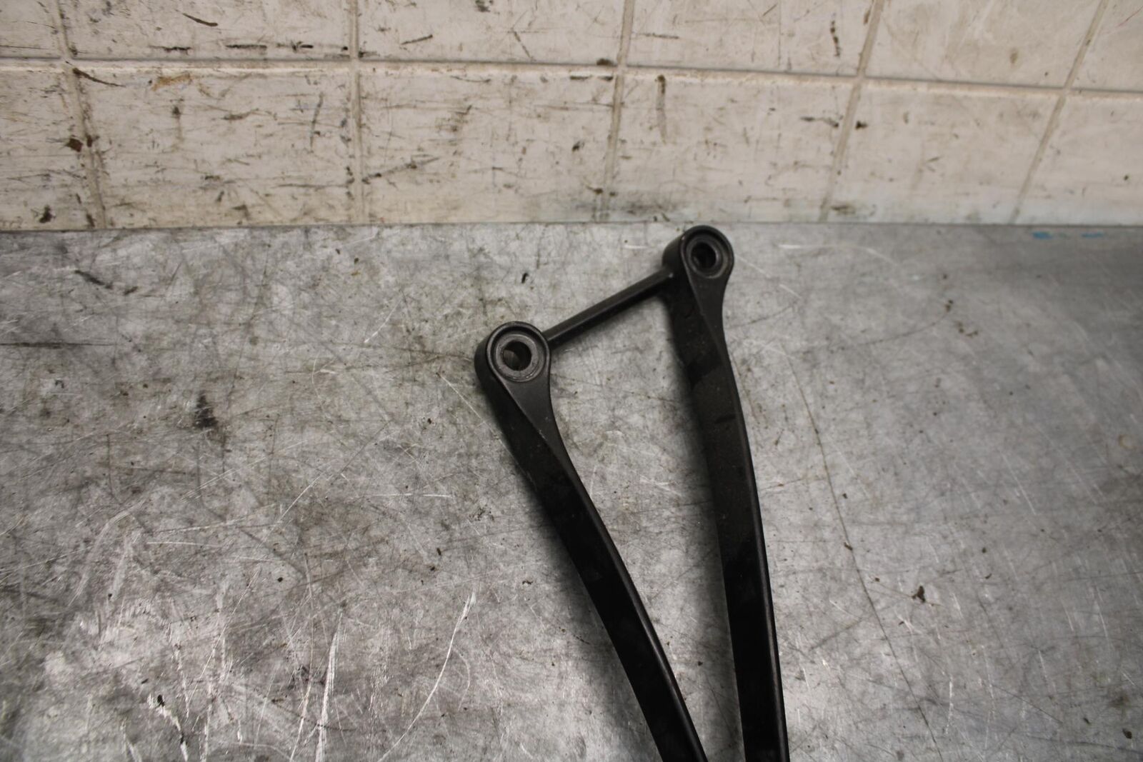 09-12 KAWASAKI NINJA ZX6R RIGHT REAR BACK PASSENGER PEG bb544