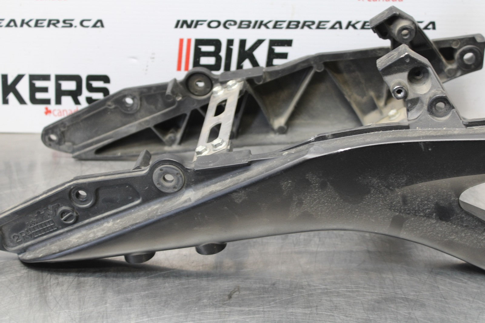 06-07 SUZUKI GSXR 600 FRONT SUBFRAME SUB FRAME BB178