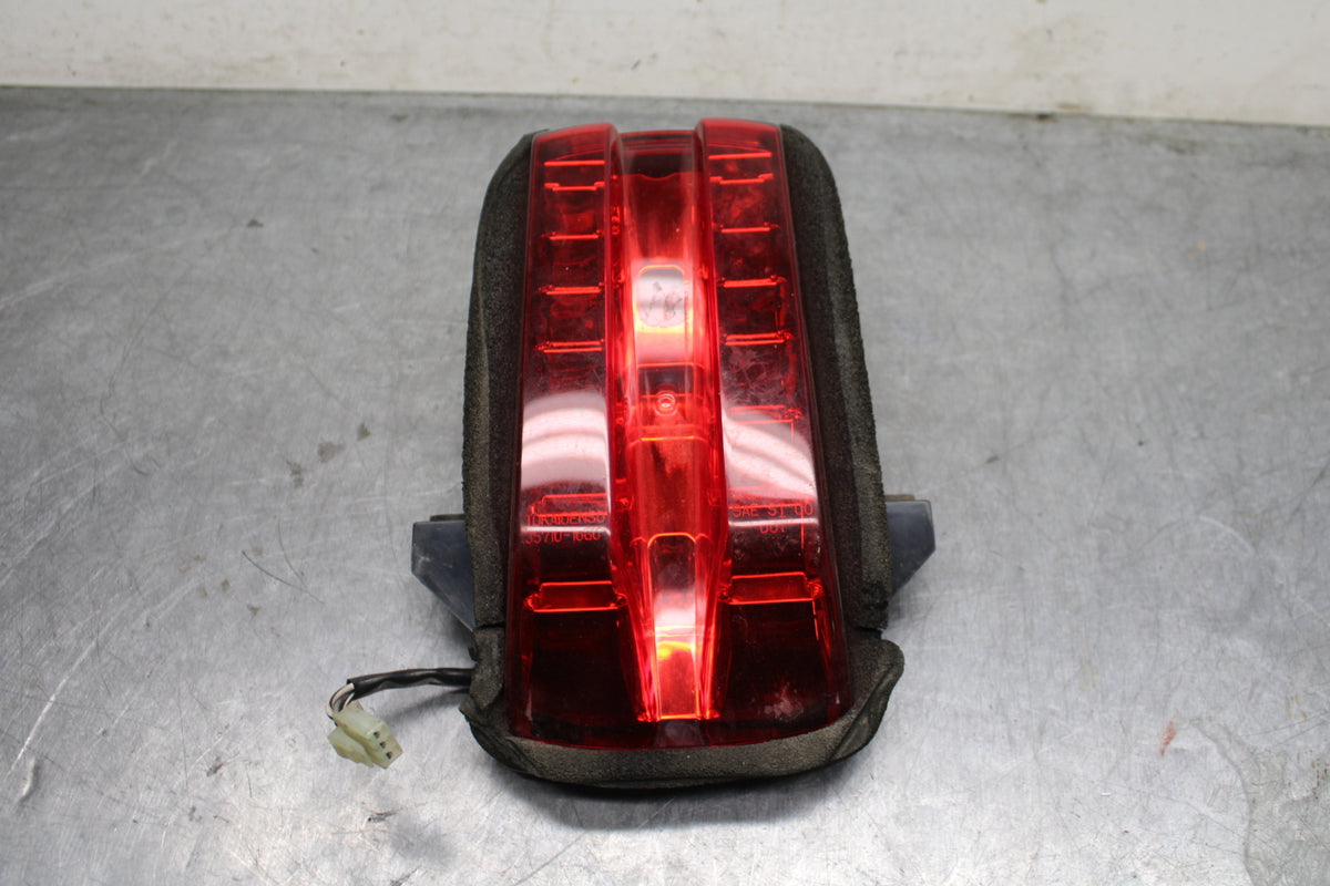 03 SUZUKI SV650S REAR TAIL TAILLIGHT BACK BRAKE LIGHT BB130