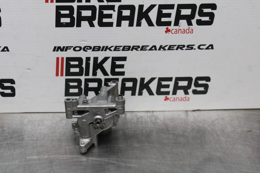 08-09 HONDA CBR1000RR ENGINE MOTOR OIL PUMP BB128
