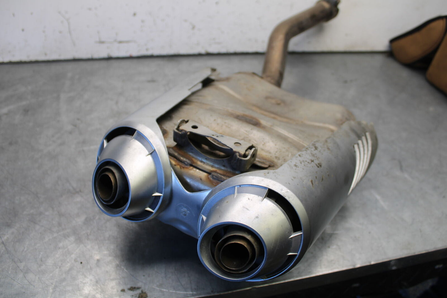 07-09 YAMAHA FZ6 EXHAUST PIPE MUFFLER SLIP ON CAN SILENCER 5VX-14710-01-00 BB713