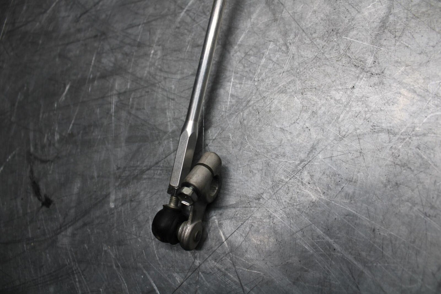13 SUZUKI GSXR750 SHIFTER LINKAGE SHIFT LINK PEDAL BB474