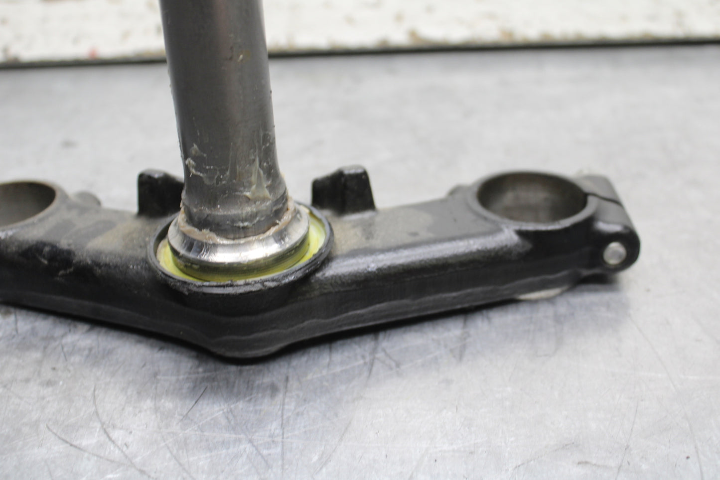 15-16 HONDA CB300F FRONT FORKS CLAMP LOWER TRIPLE TREE STEM BB740