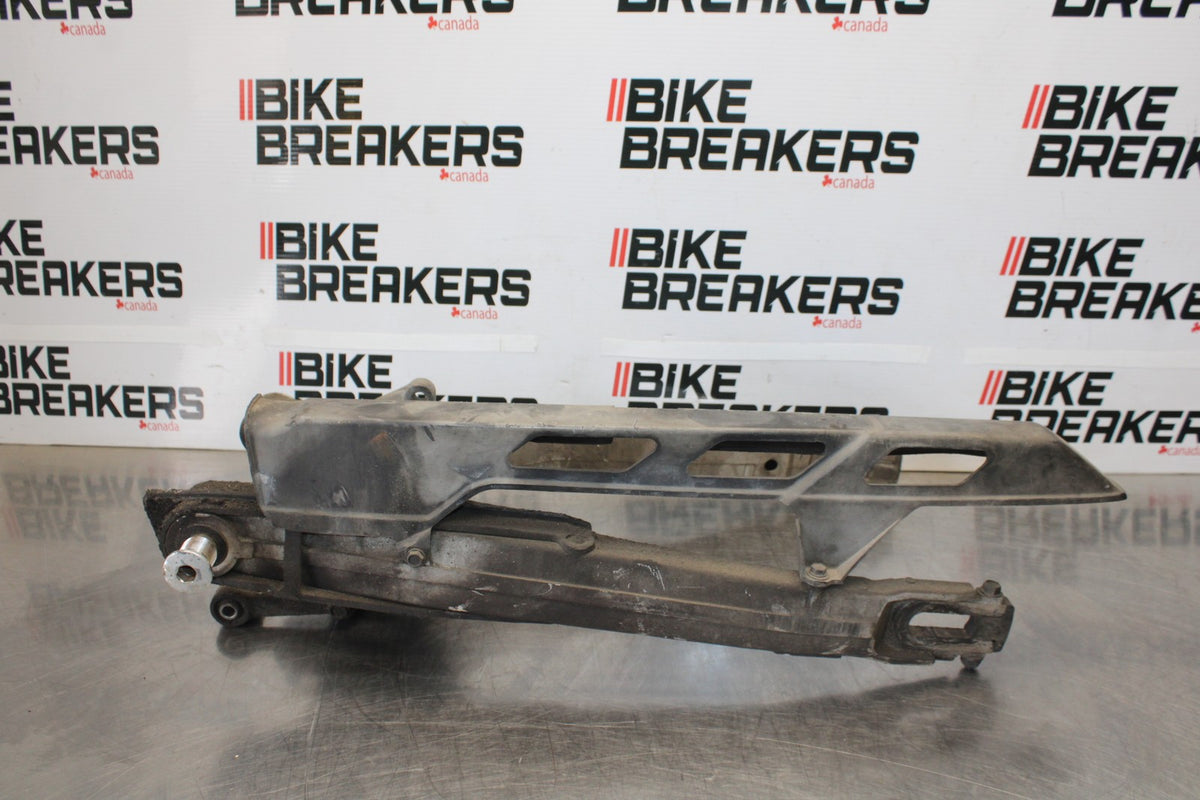 84 HONDA INTERCEPTOR 1000 VF1000F REAR SWINGARM BACK SUSPENSION SWING ARM BB878