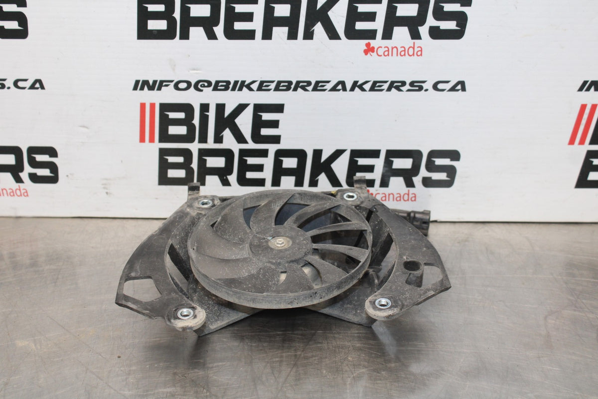 18 HONDA CB500F ENGINE RADIATOR COOLING FAN BB861