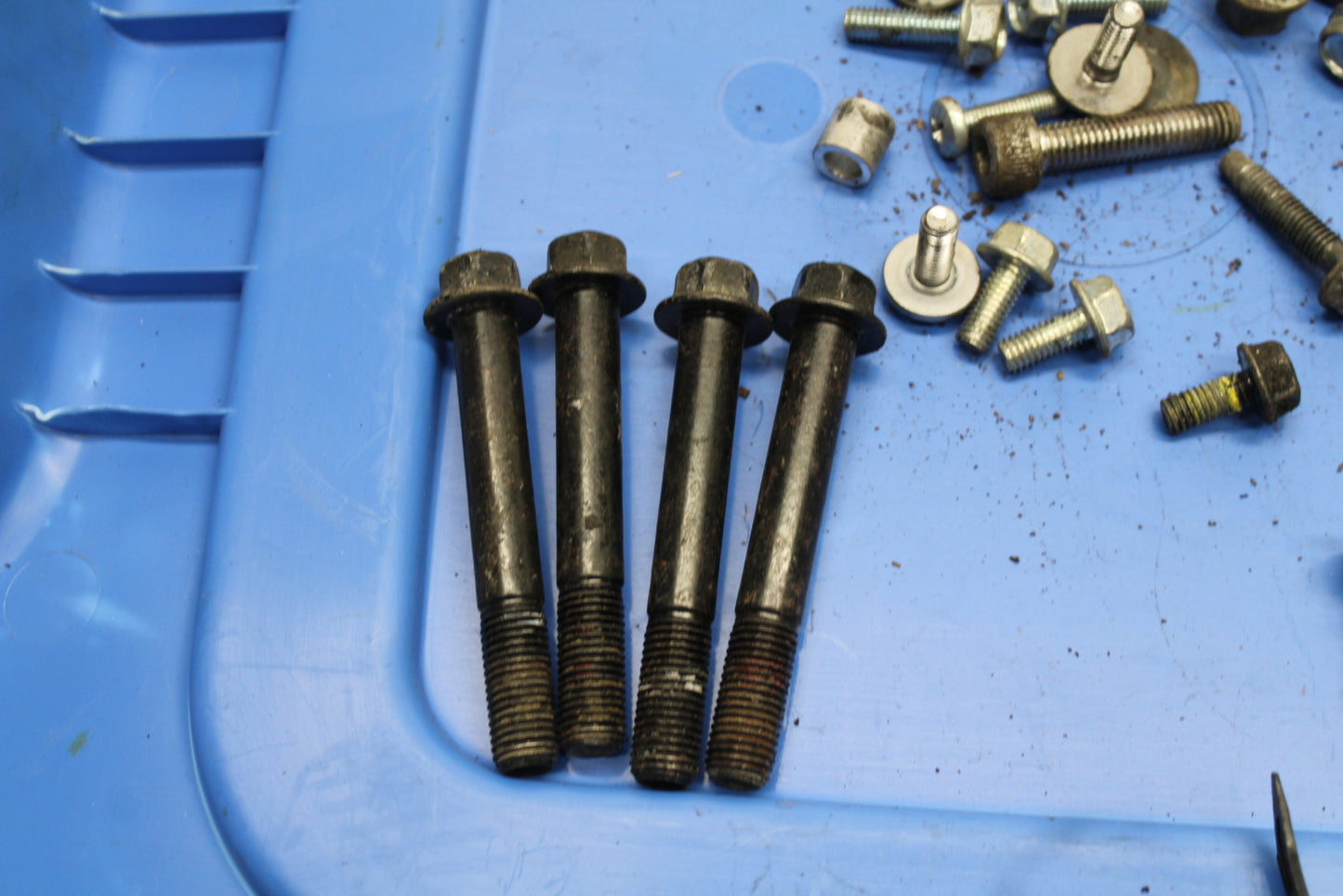 08-10 SUZUKI GSXR 600 MOUNTING BOLTS HARDWARE MOTOR SCREWS BB132