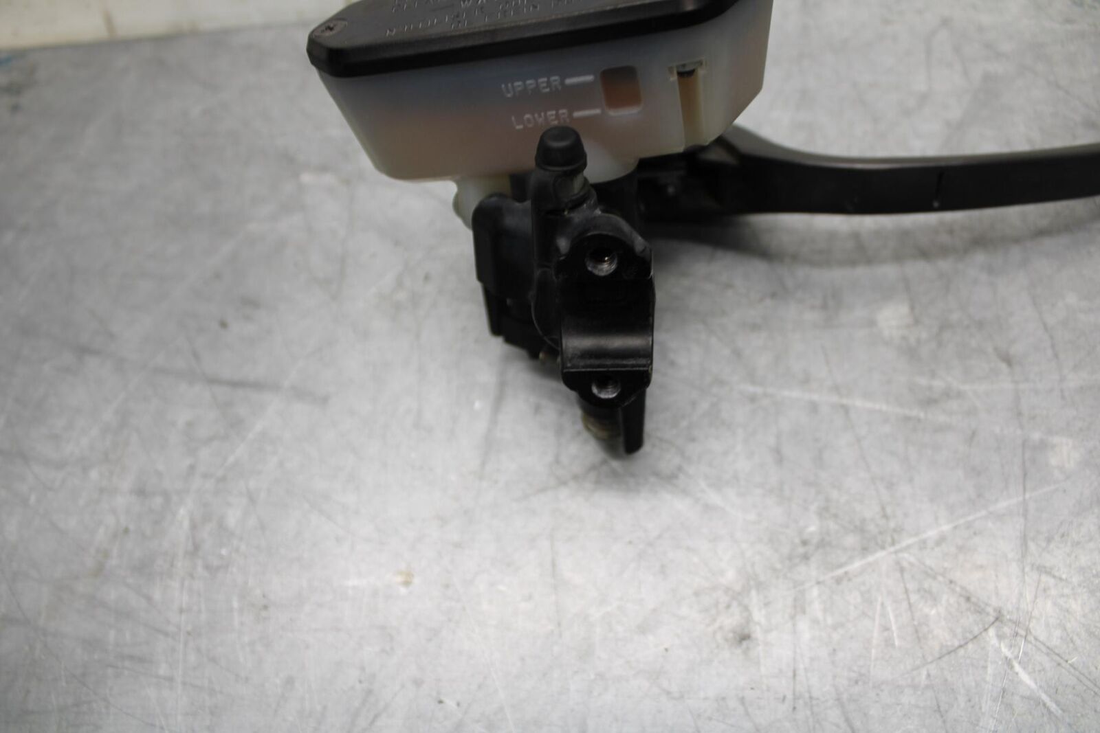 07-08 KAWASAKI CONCOURS 1400 ABS FRONT BRAKE MASTER CYLINDER w/ LEVER BB449