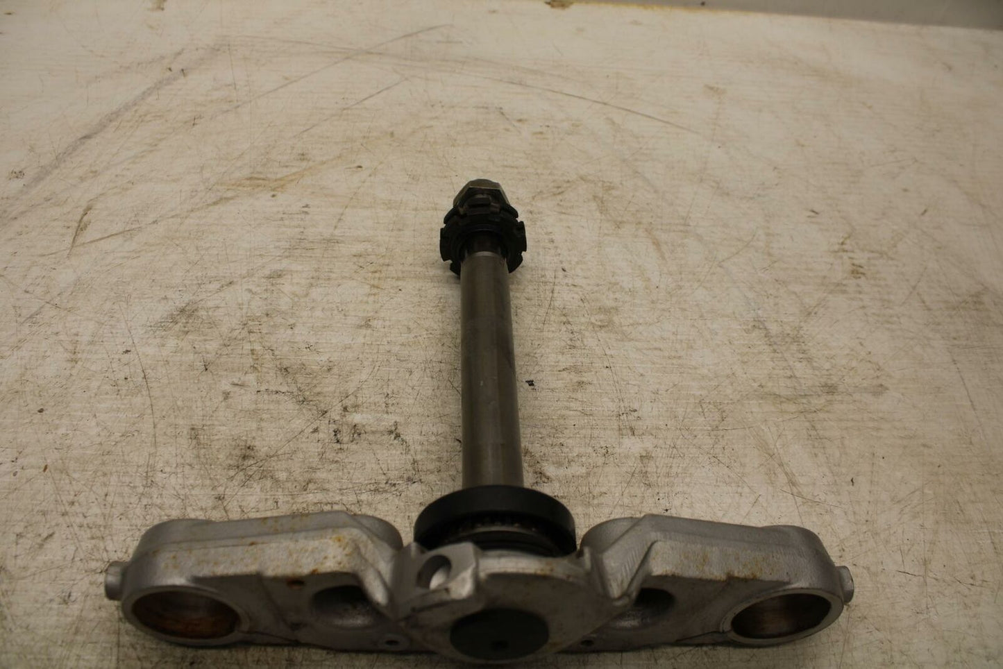 06-21 KAWASAKI VULCAN 900 FRONT FORKS CLAMP LOWER TRIPLE TREE STEM BB363