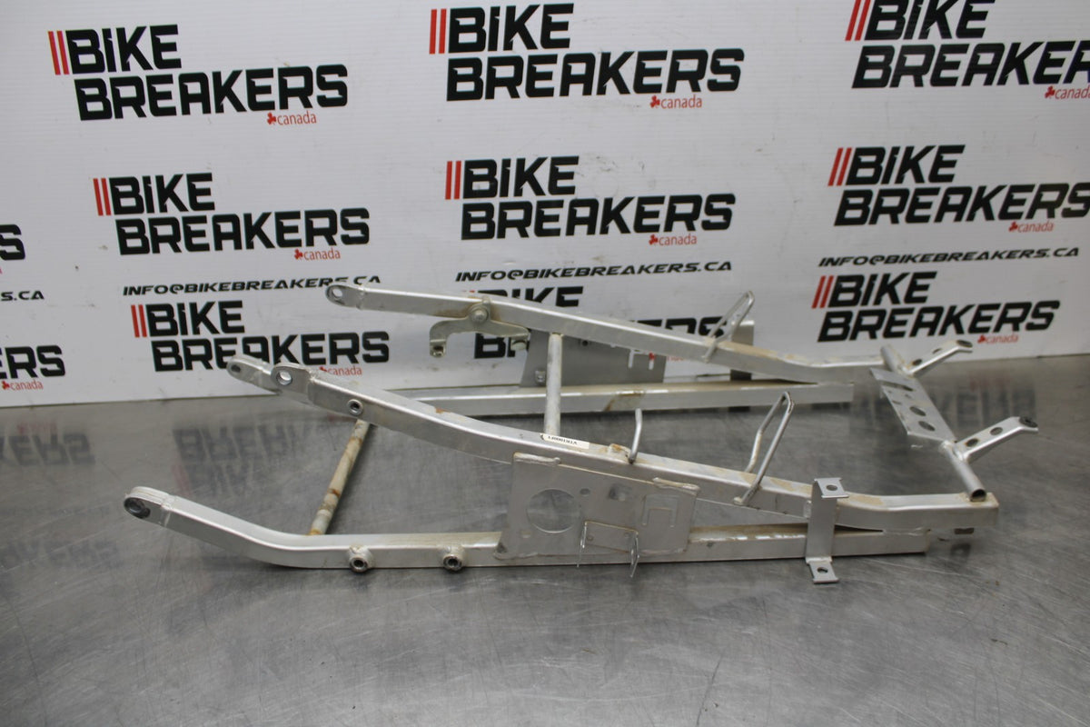 98-05 HONDA SUPER HAWK 1000 VTR1000F REAR SUBFRAME BACK SUB FRAME BB821