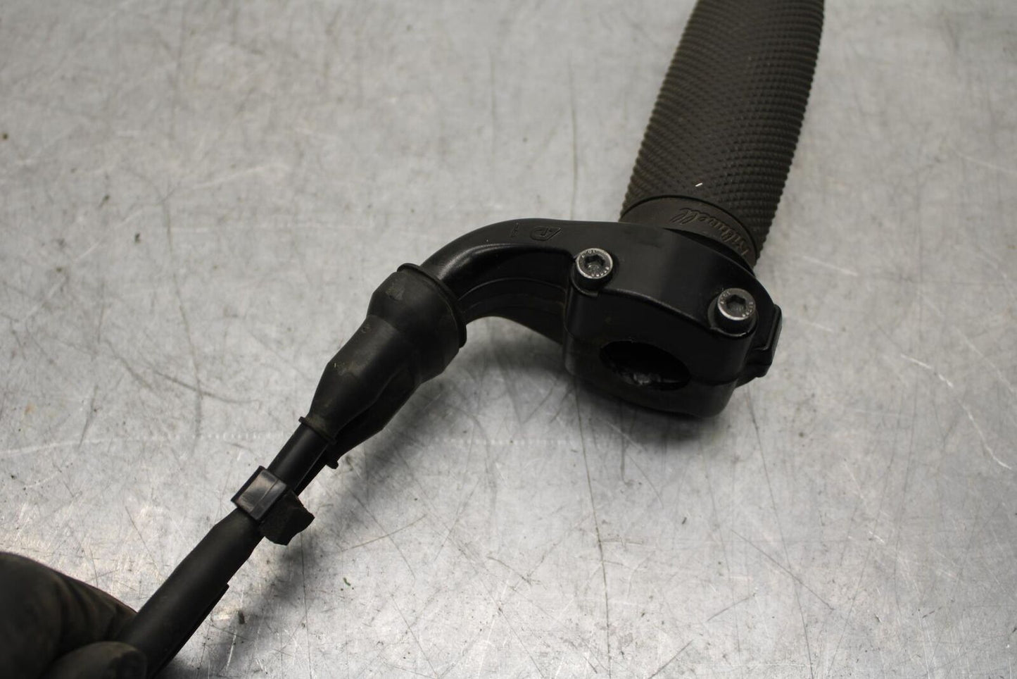 2012 Yamaha FZ8 RIGHT THROTTLE GRIP BB550