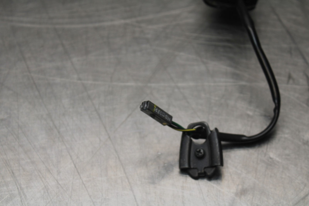 18-26 KAWASAKI Z400 FRONT LEFT RIGHT TURN SIGNALS LIGHT INDICATORS BB852