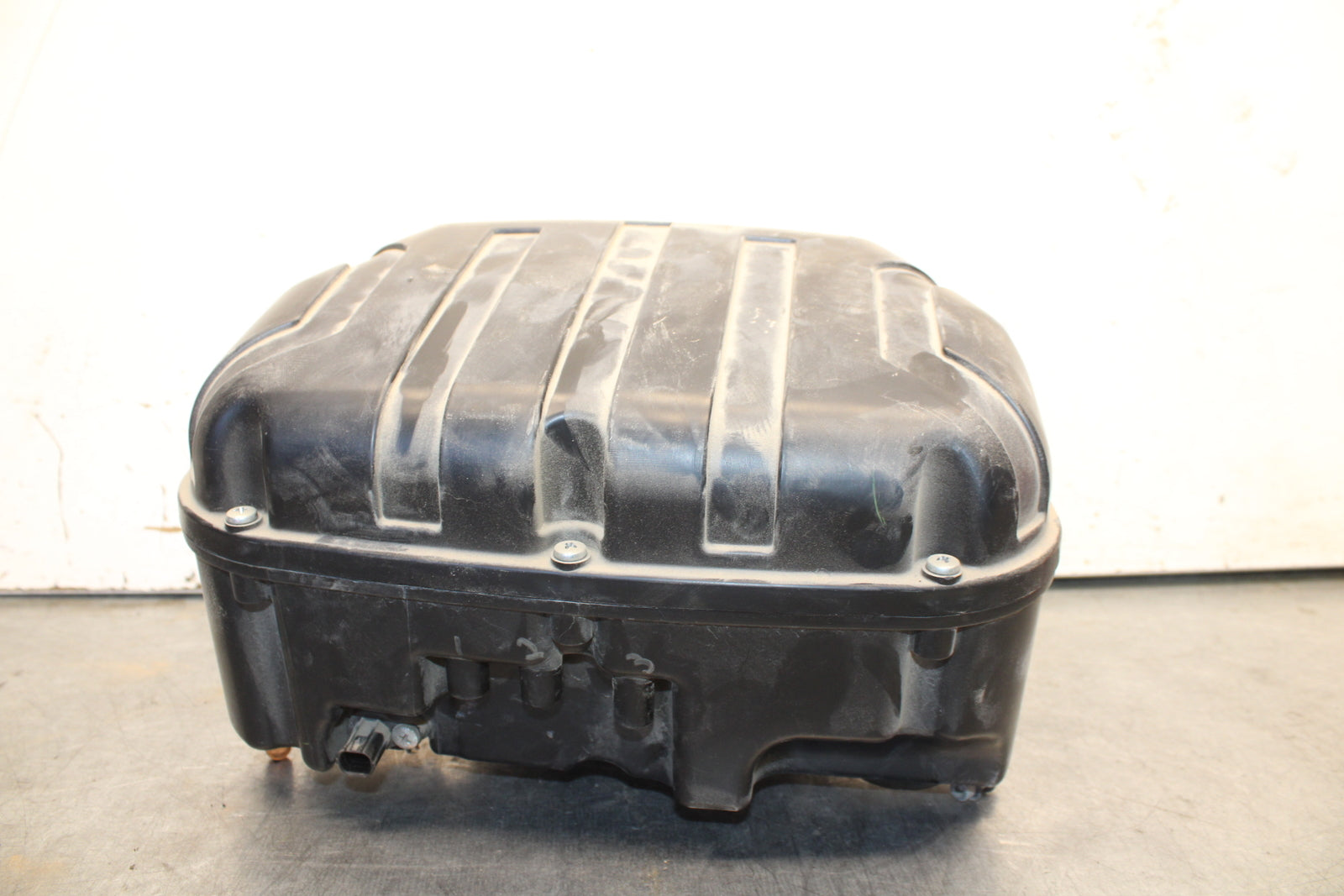 09-15 YAMAHA FZ6R AIRBOX AIR INTAKE FILTER BOX  BB686