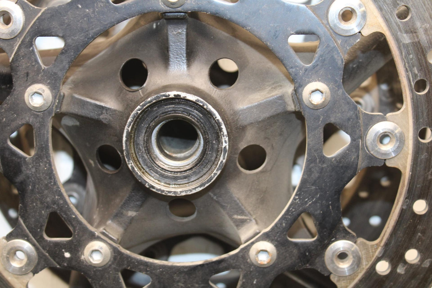 05 YAMAHA YZF R6S FRONT WHEEL LEFT RIGHT BRAKE ROTORS DISCS BB600